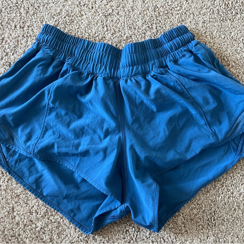 Lululemon hottie hot shorts size 4